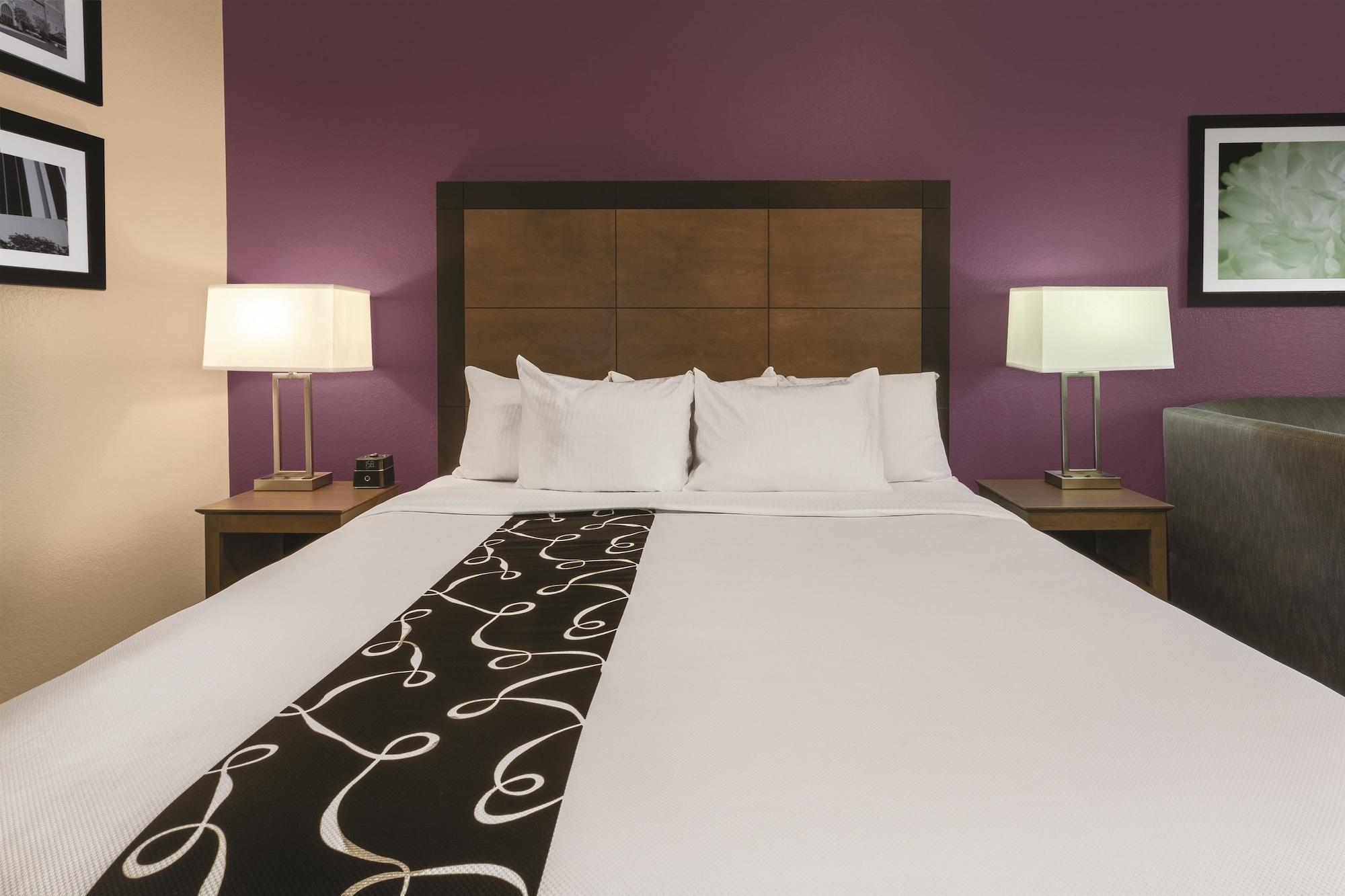 La Quinta Inn And Suites By Wyndham Elkhart Εξωτερικό φωτογραφία