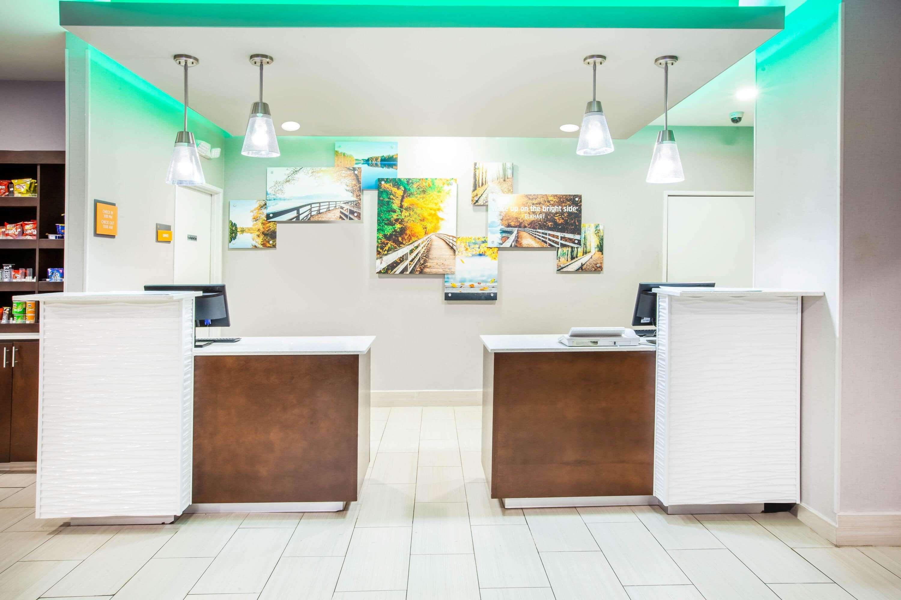 La Quinta Inn And Suites By Wyndham Elkhart Εξωτερικό φωτογραφία