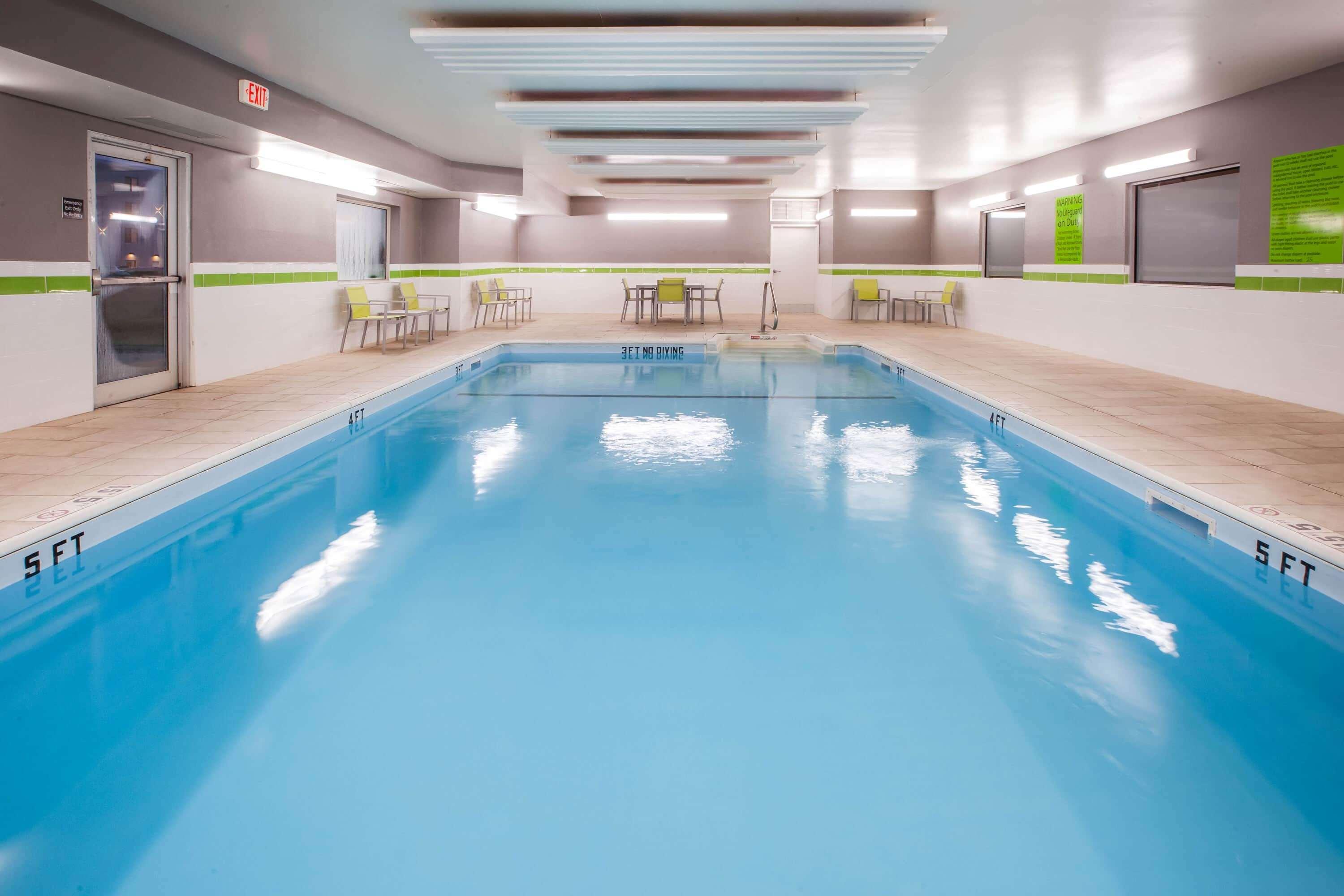 La Quinta Inn And Suites By Wyndham Elkhart Εξωτερικό φωτογραφία