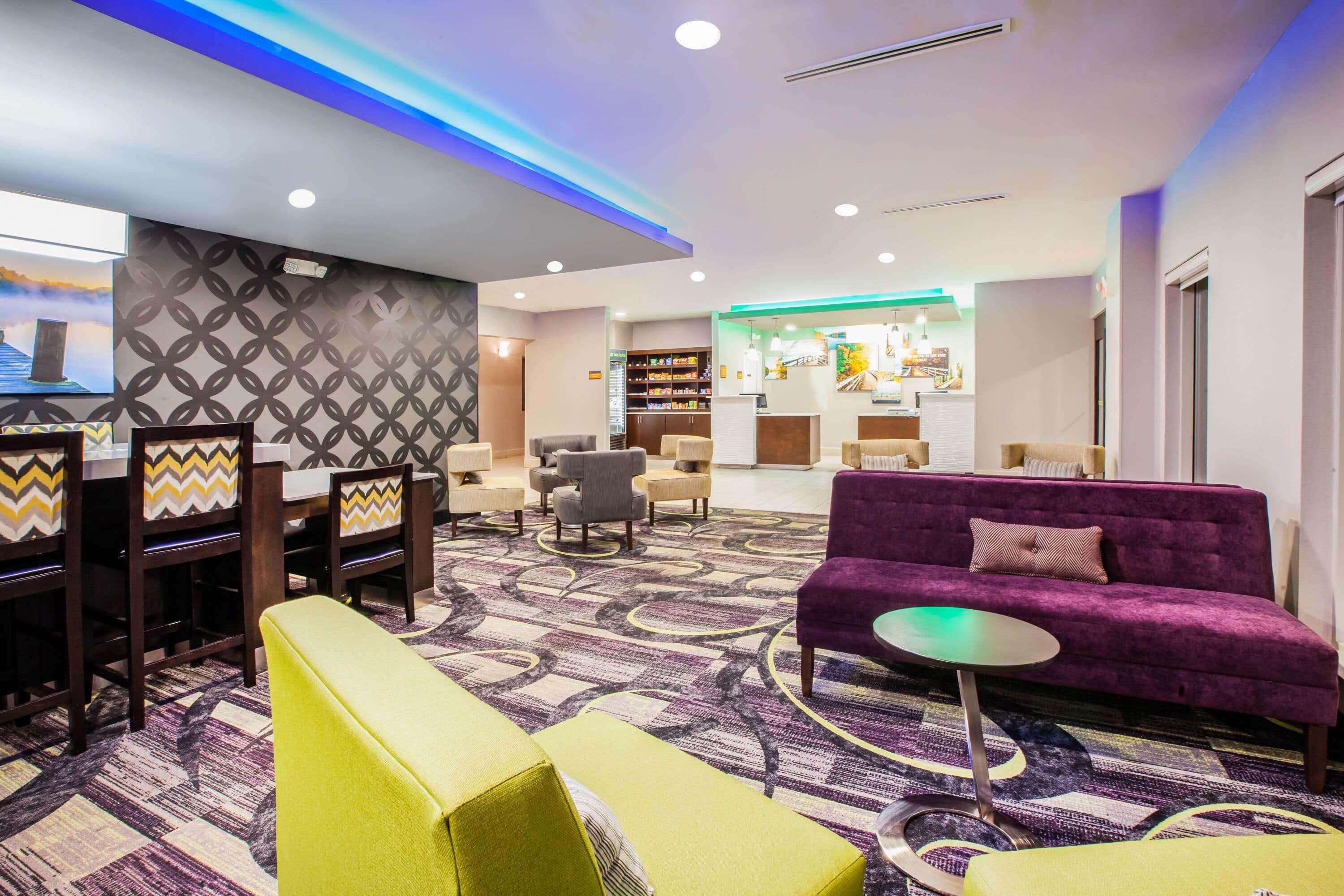 La Quinta Inn And Suites By Wyndham Elkhart Εξωτερικό φωτογραφία