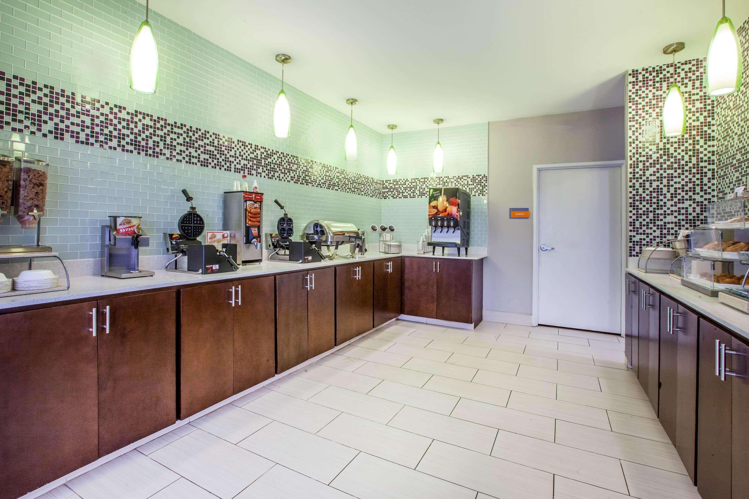 La Quinta Inn And Suites By Wyndham Elkhart Εξωτερικό φωτογραφία
