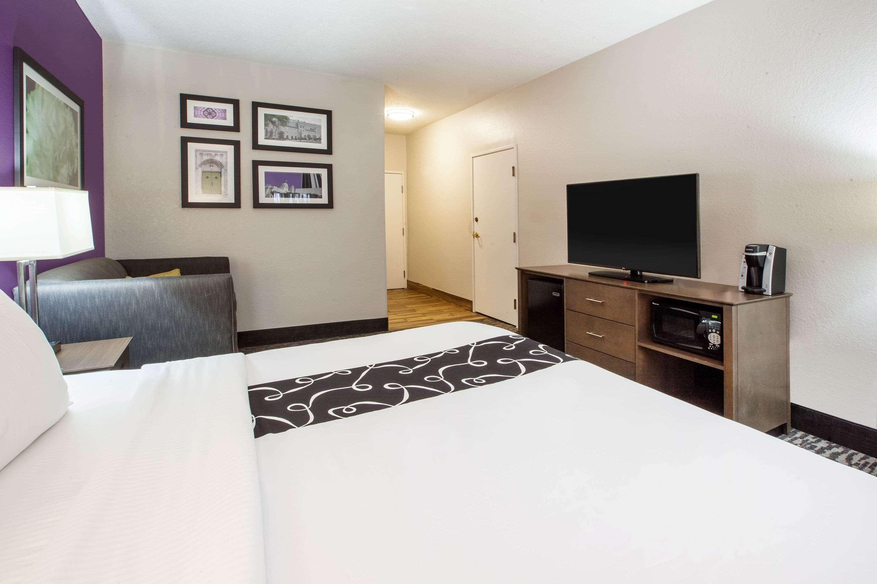 La Quinta Inn And Suites By Wyndham Elkhart Εξωτερικό φωτογραφία