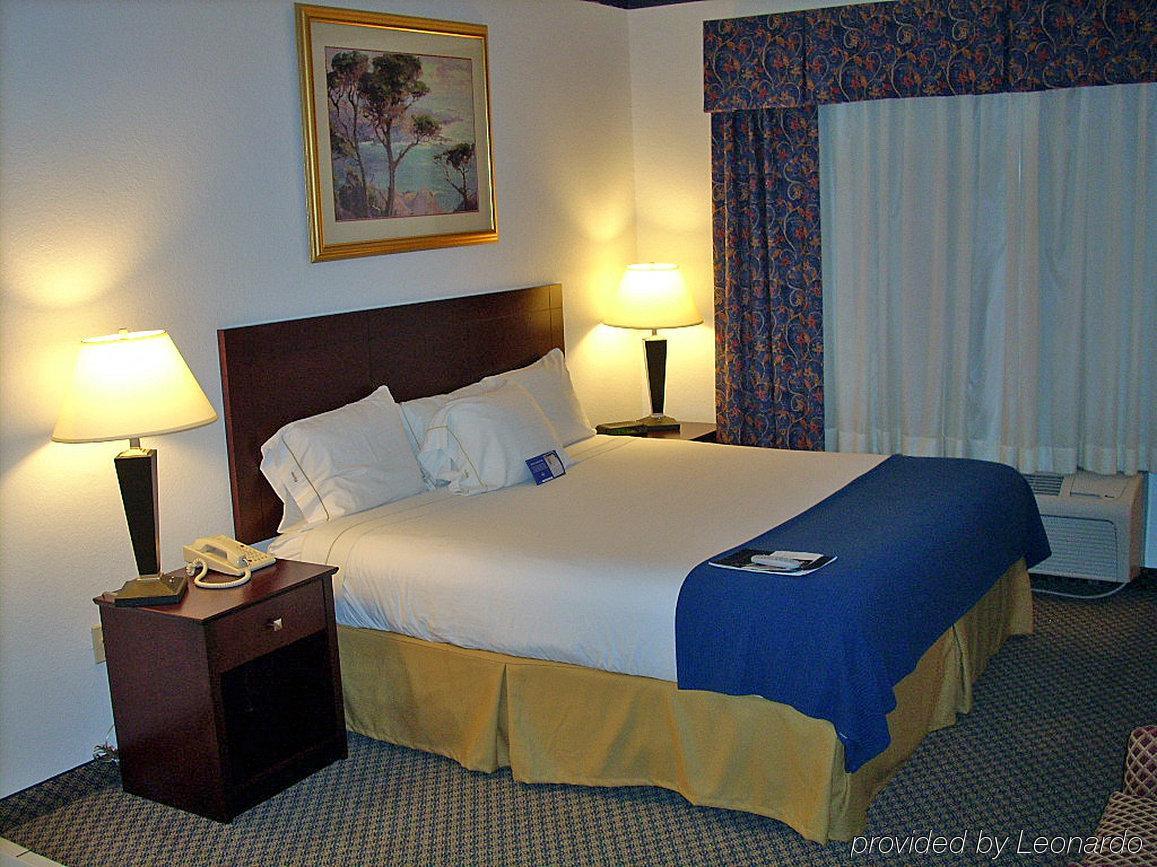 La Quinta Inn And Suites By Wyndham Elkhart Εξωτερικό φωτογραφία