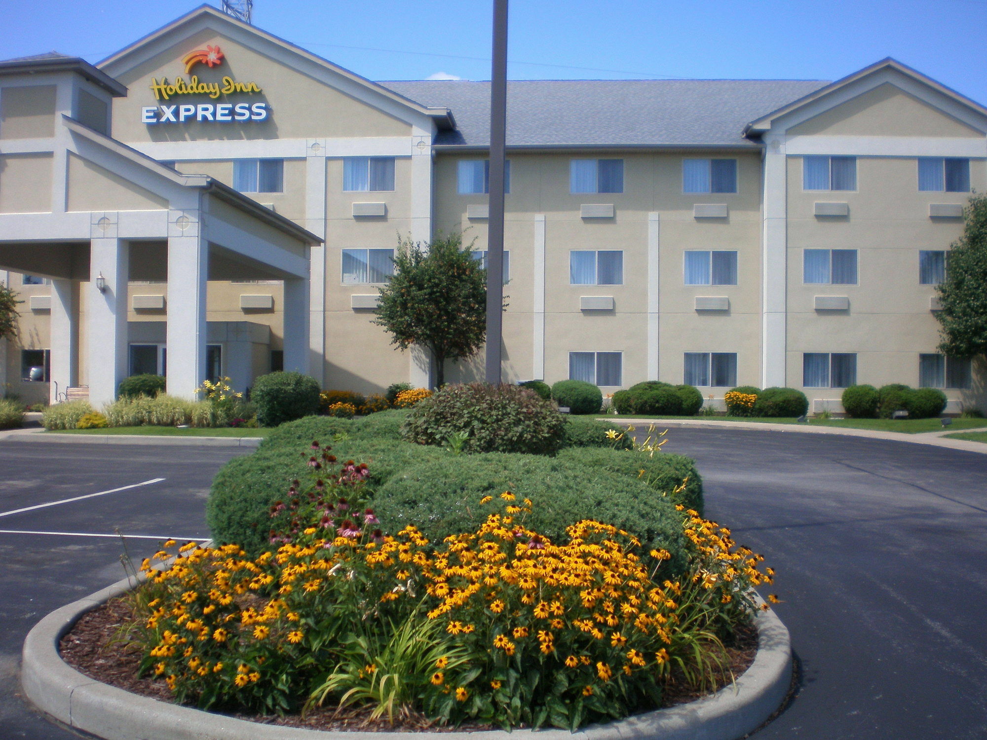 La Quinta Inn And Suites By Wyndham Elkhart Εξωτερικό φωτογραφία