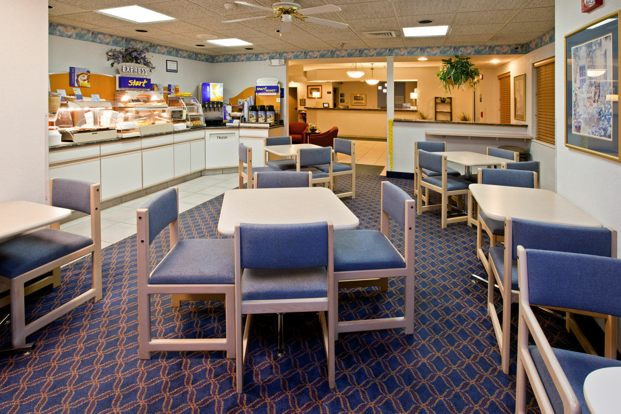 La Quinta Inn And Suites By Wyndham Elkhart Εξωτερικό φωτογραφία