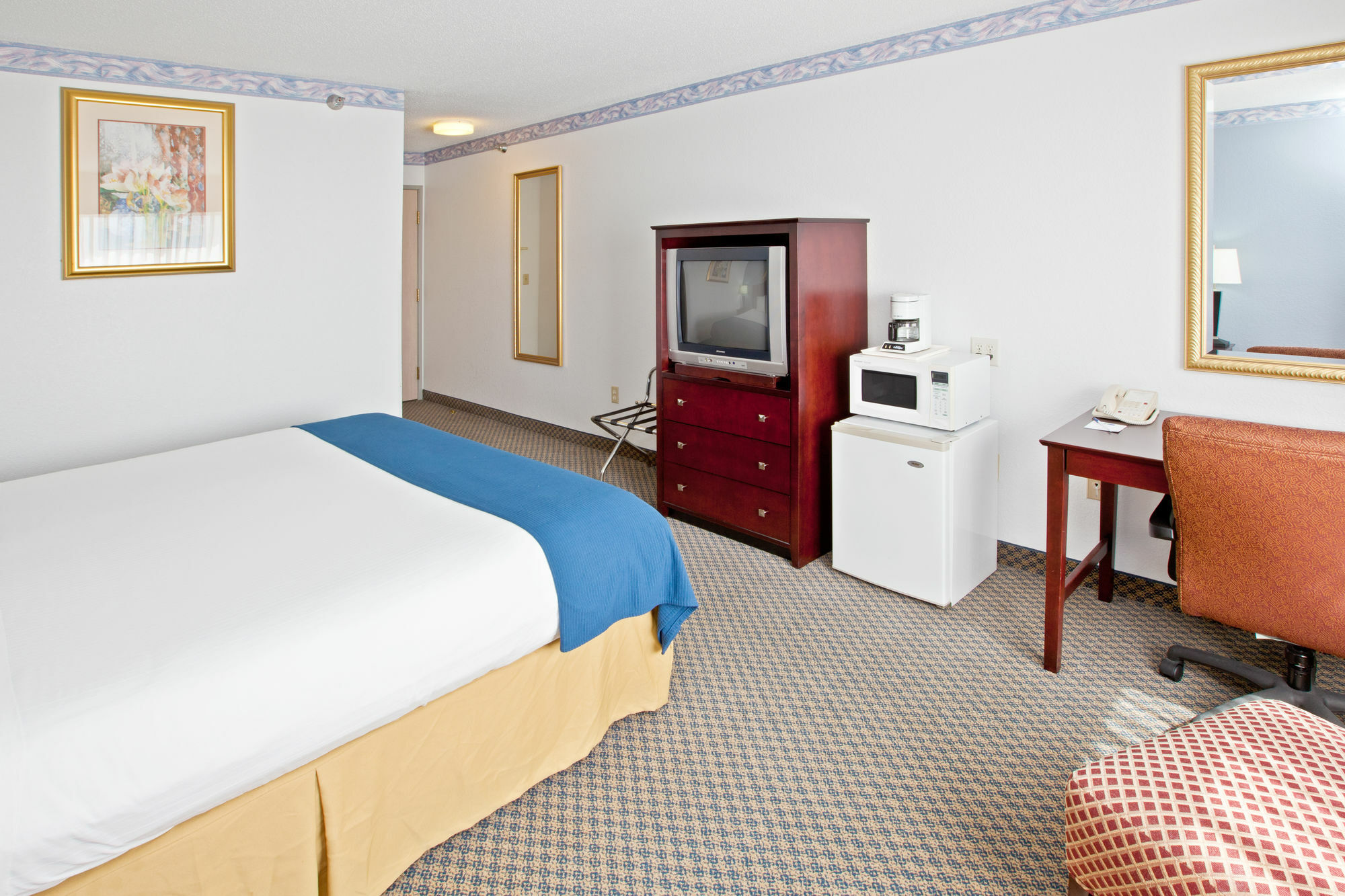 La Quinta Inn And Suites By Wyndham Elkhart Εξωτερικό φωτογραφία